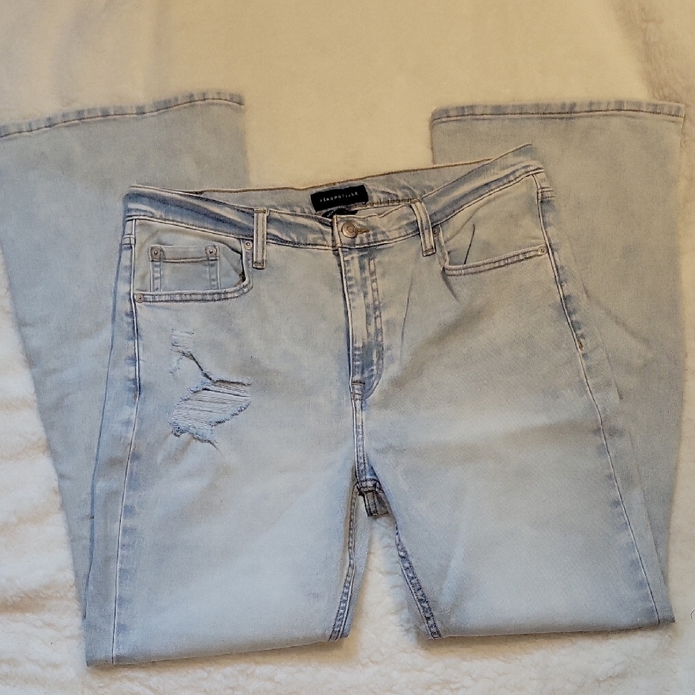 Aeropostare Light Wash Womens Blue Distressed Jeans 16R - Picture 2 of 8